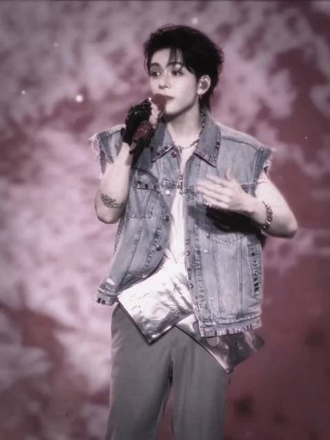 曾舜晞MV藏闭环浪漫线索引热议