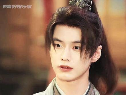 沉睡的白月光竹马震撼回归！谁还没为叶百这对心动不已！