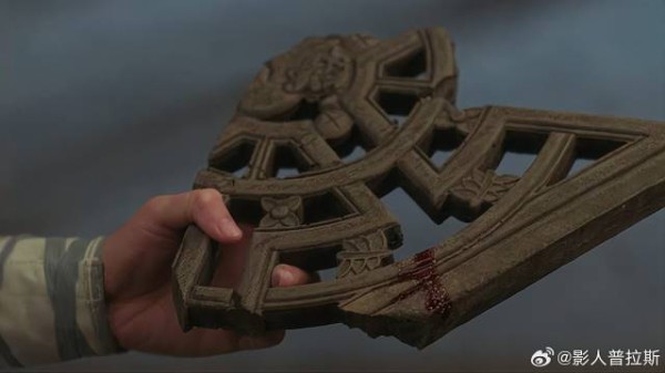 李莲花查案,竟发现凶手是,先杀人在撞窗