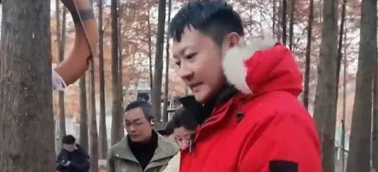 救人者是演员印小天!本人回应:本能反应,小事一件