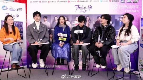 张卓尔复刻东方青苍名场面,直播畅谈追星王鹤棣