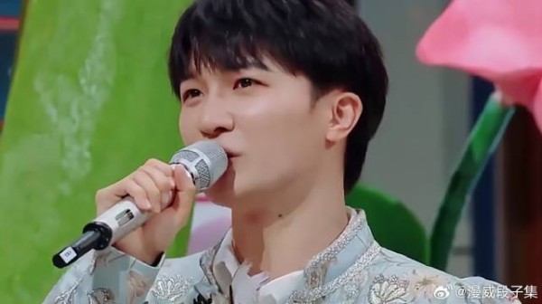 周深再次做客好六街,还带来新的作品,太有才了!