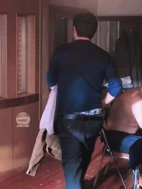 郭京飞演活西海岸男孩，魔性唱跳引爆笑点