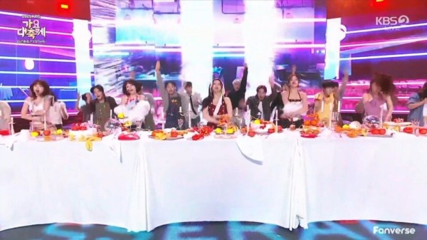 最后的晚餐！251219 KBS歌谣大祝祭 LE SSERAFIM《intro+SPAGHETTI》 现场