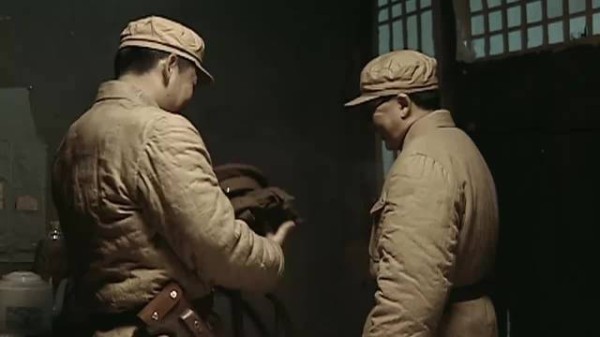 亮剑:李云龙在前线蒙眼乱打,扰乱全局计划,赵刚评价一针见血!