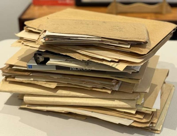 追寻萨顿：一位海外华人拍得东京审判检察官私人档案