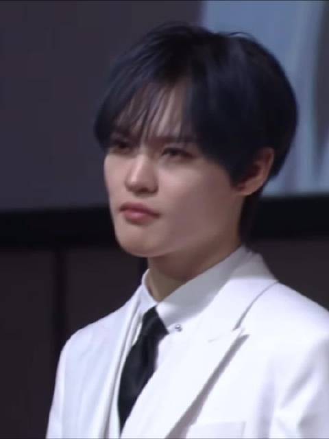 钟辰乐 今天红毯辰乐 状态很好