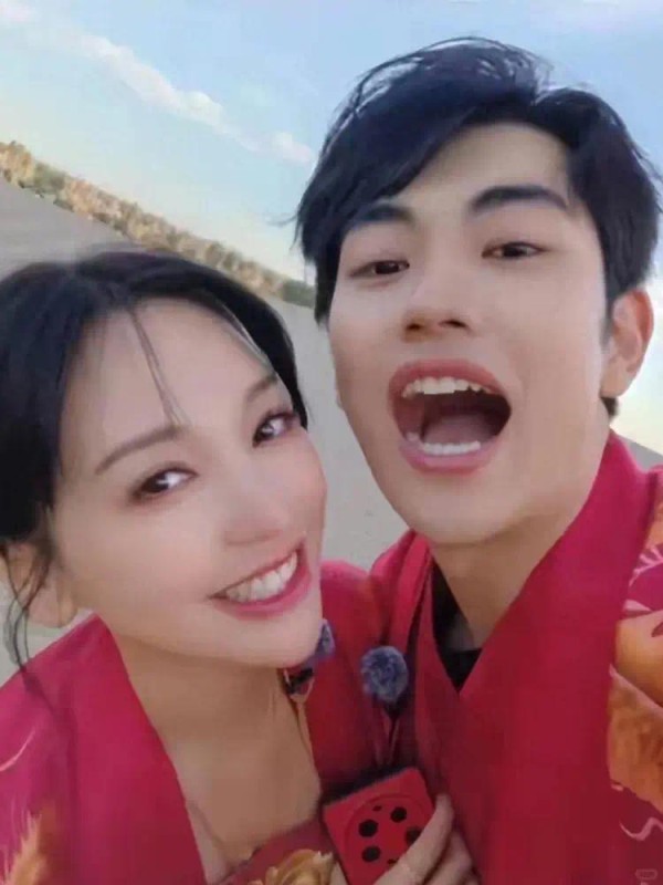 43岁金莎的婚房火了，装饰高级，一点俗气都没，网友：一定要幸福