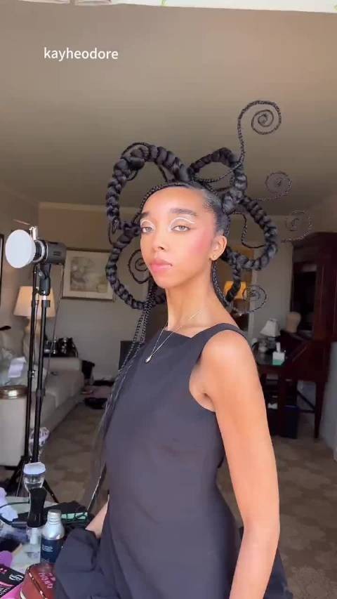 好羡慕 能把头发变着花样做造型