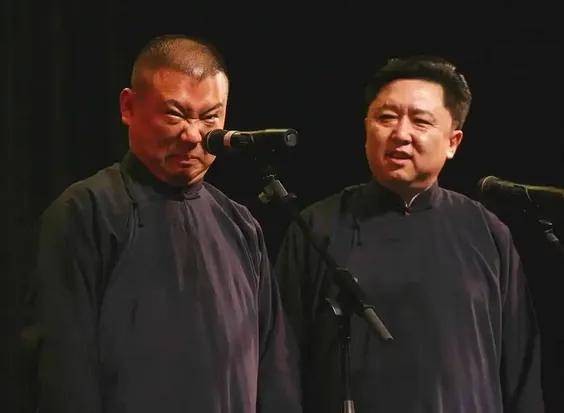 强行慰问？冯巩去小县城商演，门票69元起，说8年前的赞美相声