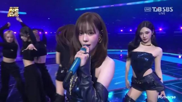 SBS歌谣大战年末舞台宁艺卓cut