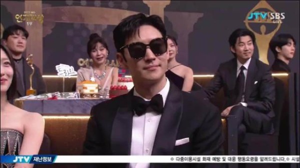 2025SBS演技大赏继续运营60秒后回归