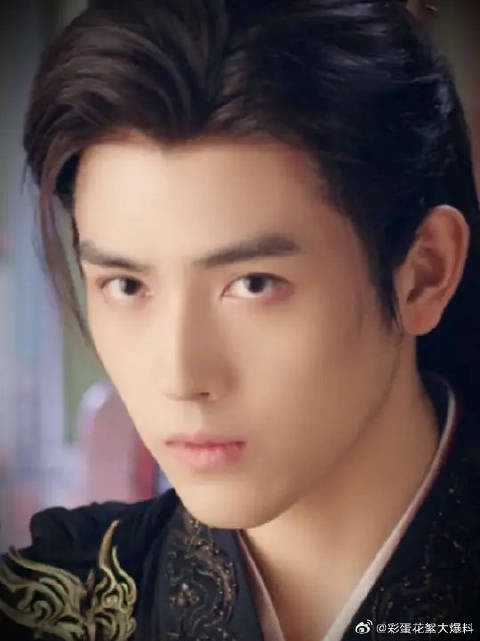 大魔王师祖遇上咸鱼弟子，演绎跨越时空的爱！