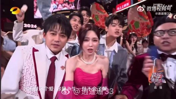 陶喆演唱会即兴控场，幽默互动点燃观众热情