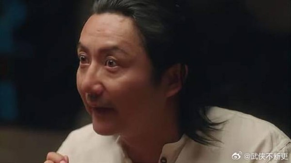 马爷和大麦半夜吃粉,饭碗比头还大,大口干饭太香了!