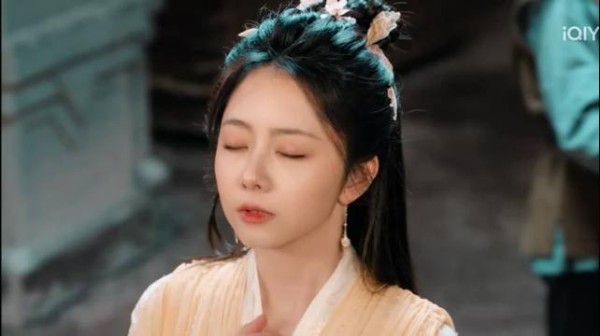 《逍遥》侯明昊偷亲谭松韵引观众期待