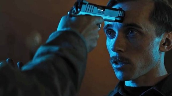 只因妻子被人无故枪杀男人就灭掉整个仇家因为一个片段看了整部电影！荐影