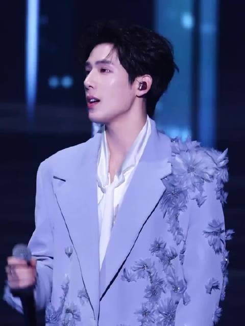 王安宇实惨,多关注大帅哥的作品吧