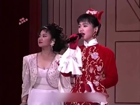 永远无法超越的经典《戏说乾隆》,音乐响起瞬间泪奔!