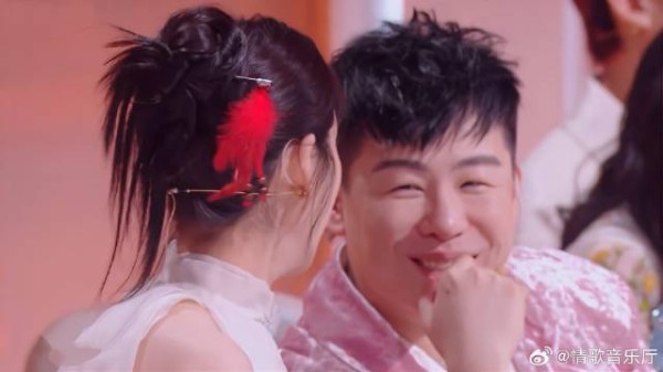 张碧晨点评姚琛，被胡彦斌八卦，立马回怼：你管呢！