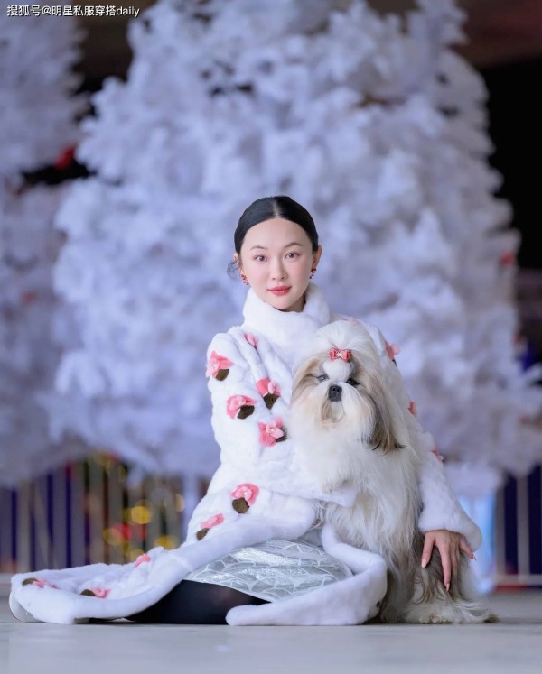 霍思燕也太宝藏了!人长得美演戏又好,还会画画,绝活太多了