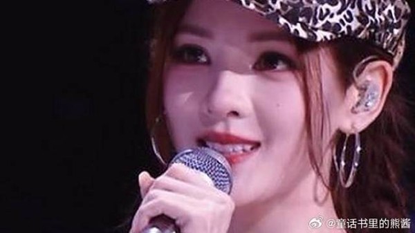 张予曦深情的眼神,真的太嗑无予伦毕了!无予伦毕