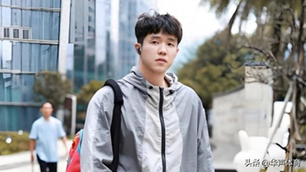 体坛大瓜！羽毛球名将承认收女粉丝礼物后劈腿出轨，言语恶劣！