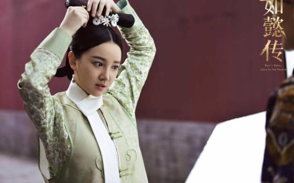 她因身材太好无奈退出游泳队，进入娱乐圈后，出演《如懿传》吸粉