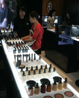 超级明星与贵族名媛的必备妆品