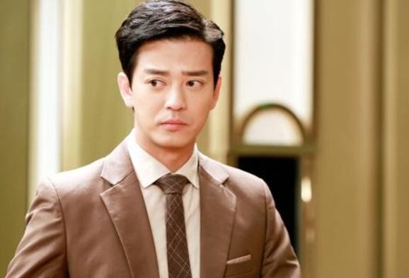 越混越差的八大明星，从一线到三线不服不行，网友：四个二带俩王