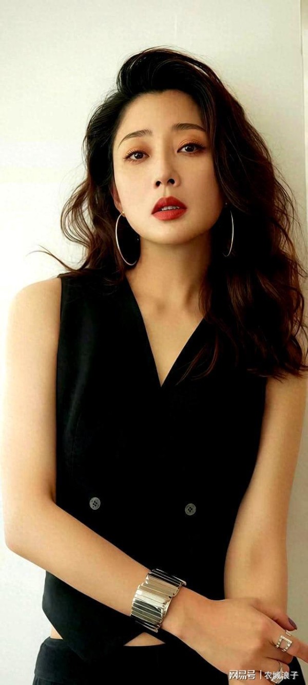 殷桃｜每个表情都让人欲罢不能