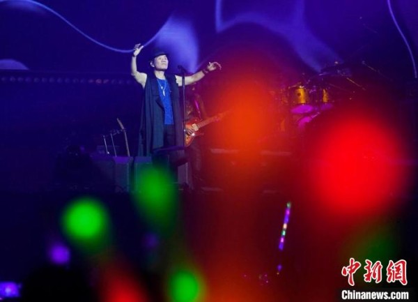 台湾歌手赵传：愿用音乐与两岸歌迷、年轻人交流