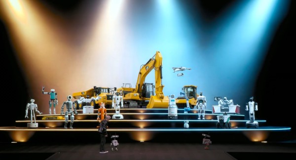 物理AI迎“ChatGPT时刻”，英伟达全栈重构计算未来