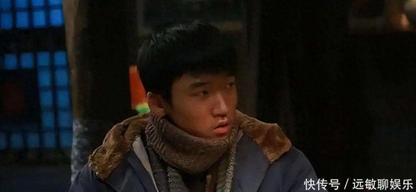 梅婷偏爱、闫妮维护，容貌普通却有明星搭戏，此人究竟啥来头？