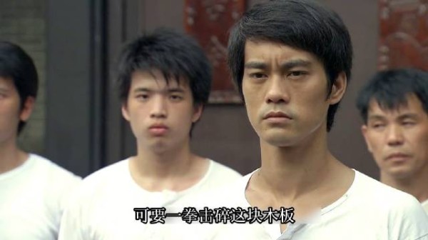 李小龙苦练寸拳终于学有所成