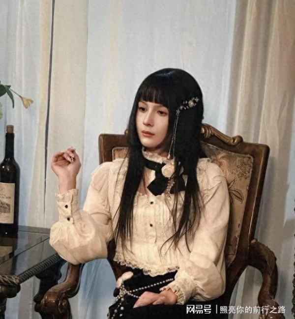 女演员被曝与助理打架,本人发文道歉