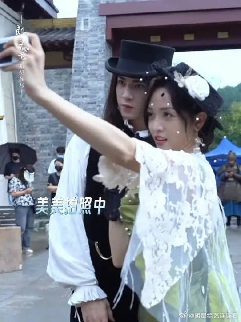 不是一家人，不进一家门，隔着屏幕都能感受王妃和大王的沙雕