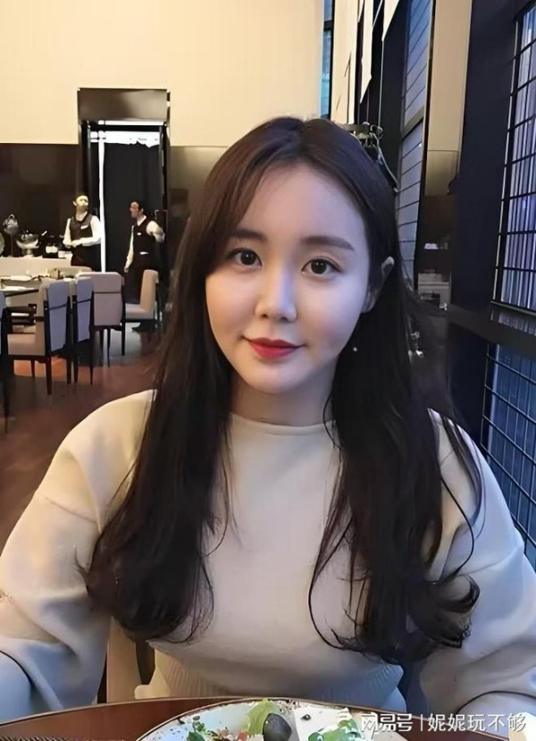 这个女明星打破 了我们对星二代的认知,家世这么好,还这么努力