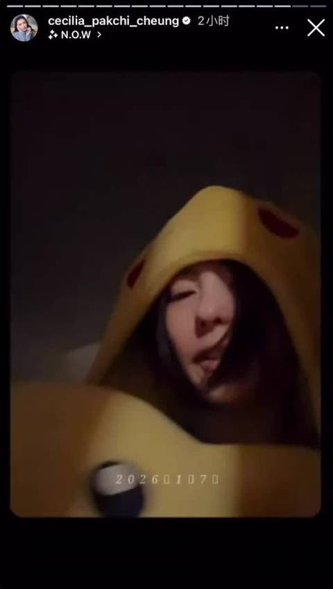 张柏芝素颜与子互道早安,小儿子甜声示爱