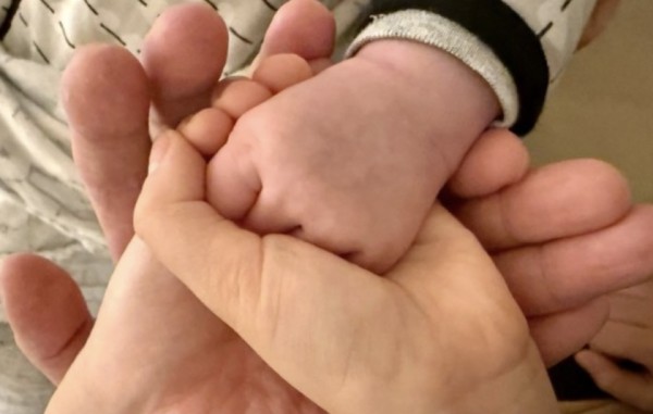 古巨基宣布再当爸!和经纪人地下情二十年,今太太五十多岁再产子