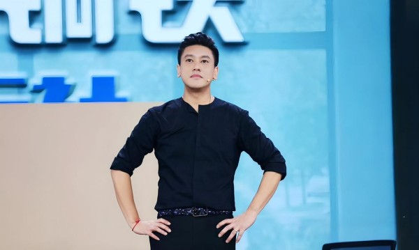 朱孝天因风波微博被封，陶晶莹犀利点评，娱乐圈现残酷舆论困局