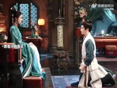 离谱又好嗑！粉丝二创被点名，侯明昊害羞捂脸，二搭梗拉满，这售后谁不爱