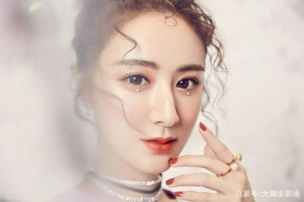 带货女王薇娅霸气回应:不想转型当明星,直言赚得比明星多!