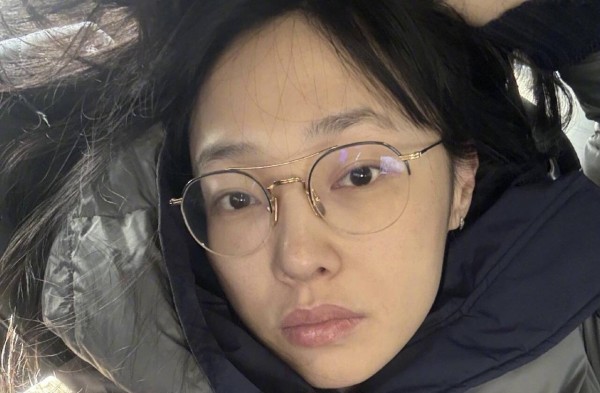 白百何素颜“杀疯了”:内娱最敢的女明星回来了!