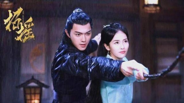 白鹿:从网红到顶流明星的成功之路