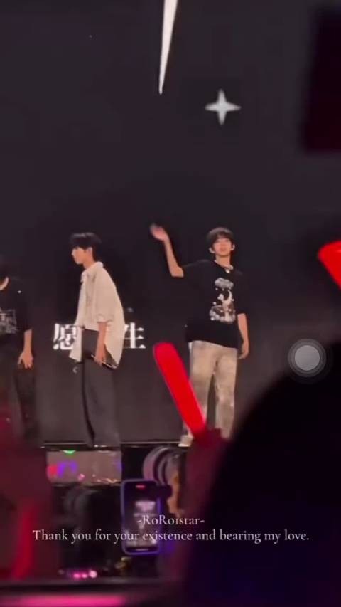 无人看到这个视频会不动容吧 别特么碰瓷红色了