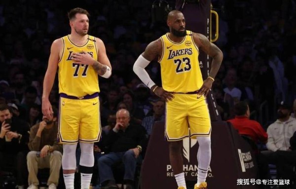 全明星第二轮投票结果出炉,詹姆斯排名让人意外,库里高居第三