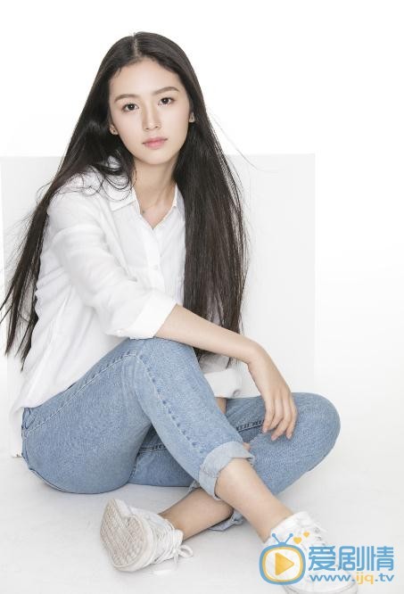 周也個人資料簡介 周也寫真