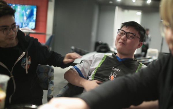 LOL全明星赛赛制大改，LPL仅有两个名额，网友：RNG亲家队加油