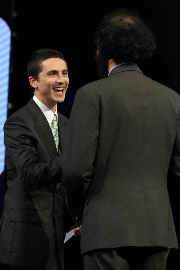 第37届棕榈泉国际电影节颁奖典礼：“甜茶”获年度聚光灯演员奖